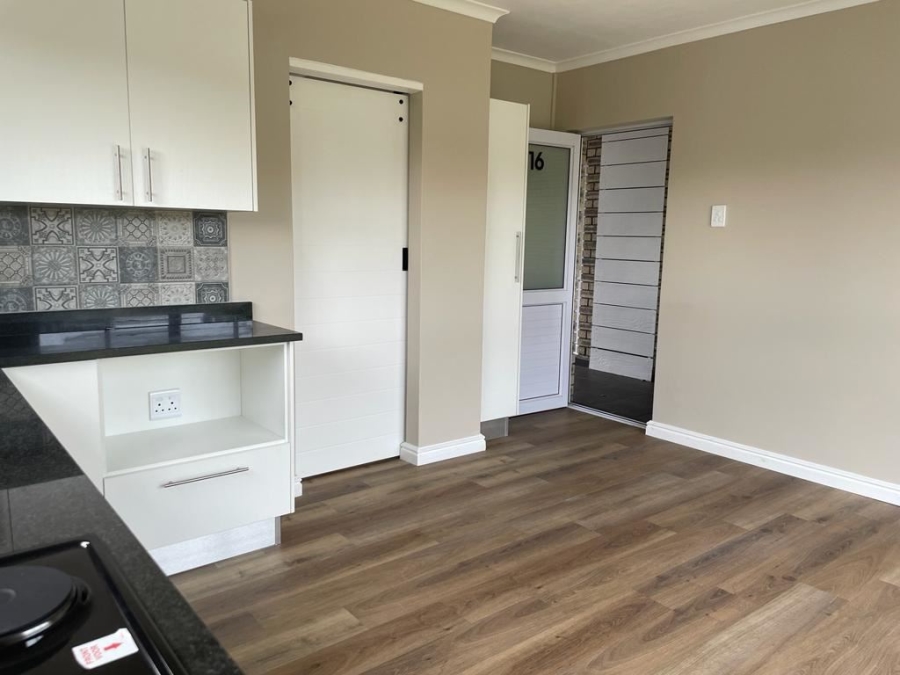 To Let 1 Bedroom Property for Rent in Newton Park Eastern Cape